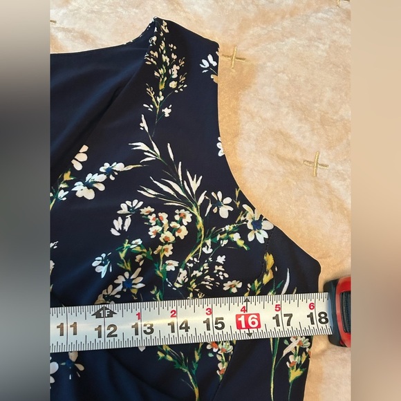 Lauren Ralph Lauren Womens Faux Wrap Blue Floral Dress Sz 12P Flowy Vacation - Picture 6 of 10
